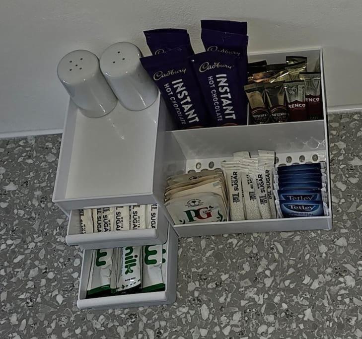 Holiday home Airport,nec,jlr,bham. Entire House 5 Beds. *